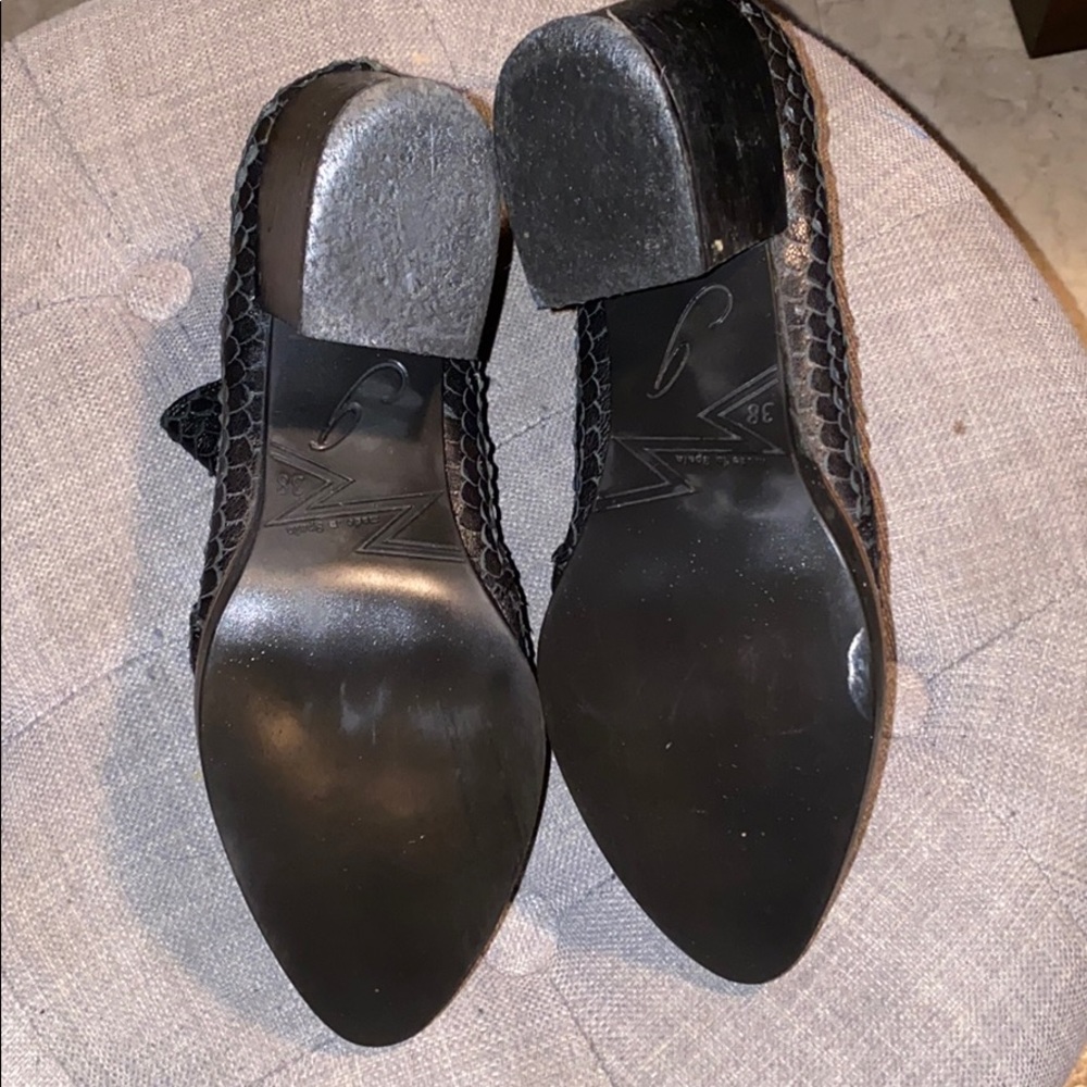 BOOTS - Picture 5 of 5